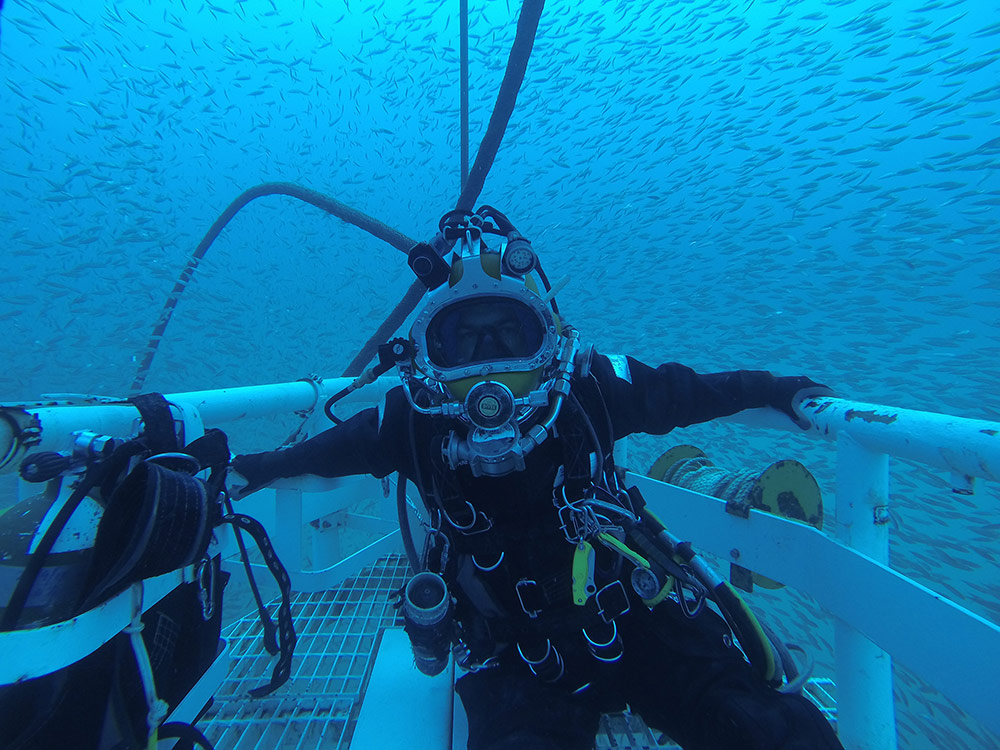 Professional commercial diver based on Cortes Island